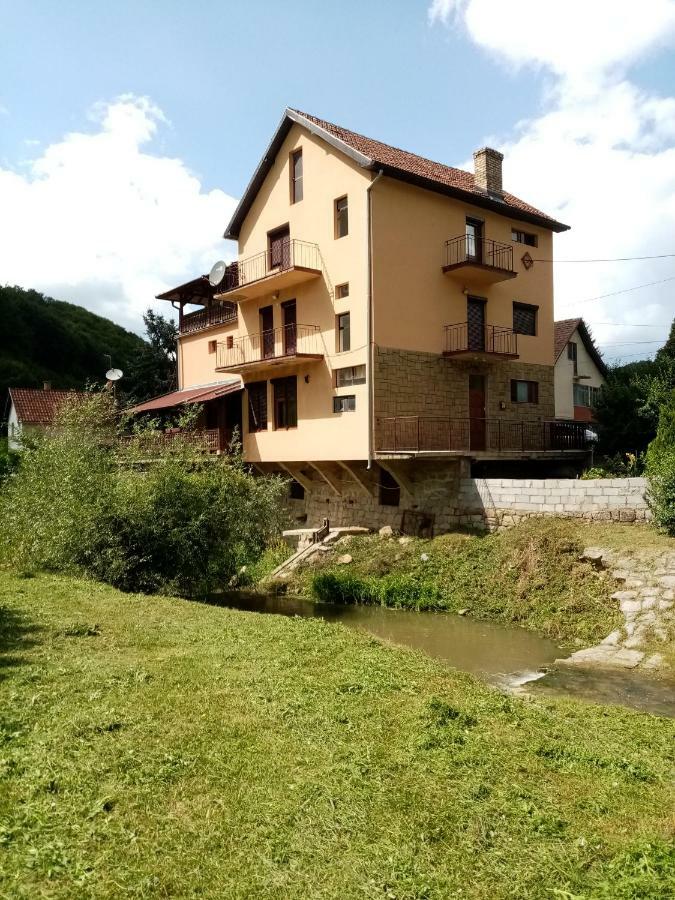 Guesthouse Smiljanic Slavkovica Ngoại thất bức ảnh